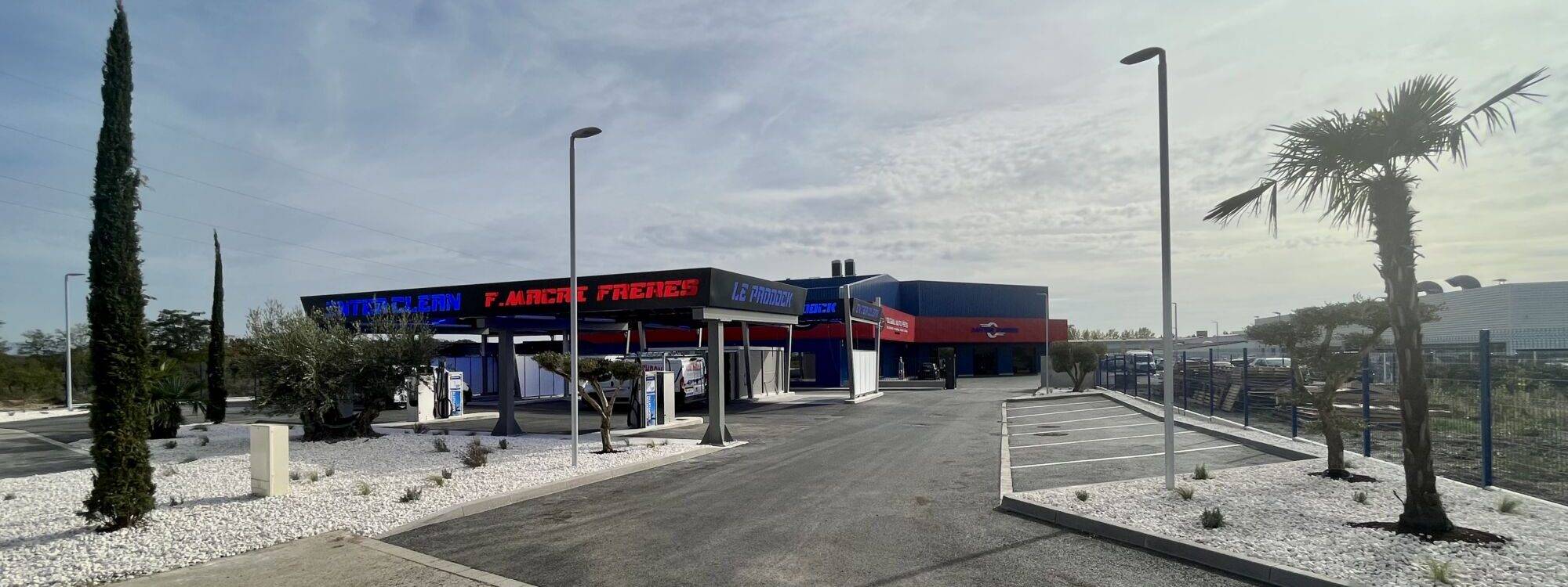 L’ouverture du nouveau complexe automobile à Sausheim : INTER PNEUS, Global Auto Pièces, INTER CLEAN &#8211; Tout ce dont vous avez besoin sous un même toit ! Wittelsheim